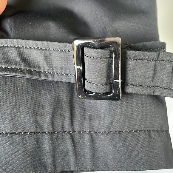 Classic Black Trench Coat - Picture 4 of 8